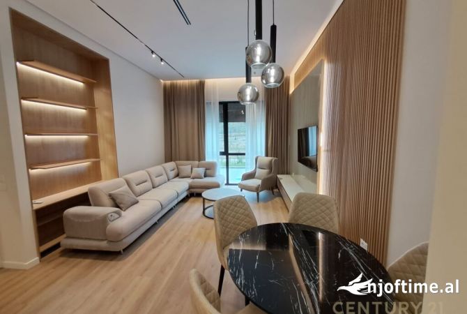 Shtepi me qera Duplex(shtepi me 2 kate) ne Tirane, 2+1, Mobilimi E mobiluar, Pagesa 1,300  Euro.