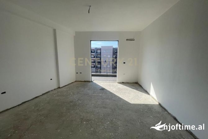 Shtepi ne shitje Apartament ne Tirane, 1+1, Mobilimi Bosh, pa mobiluar, Pagesa 93,865  Euro.