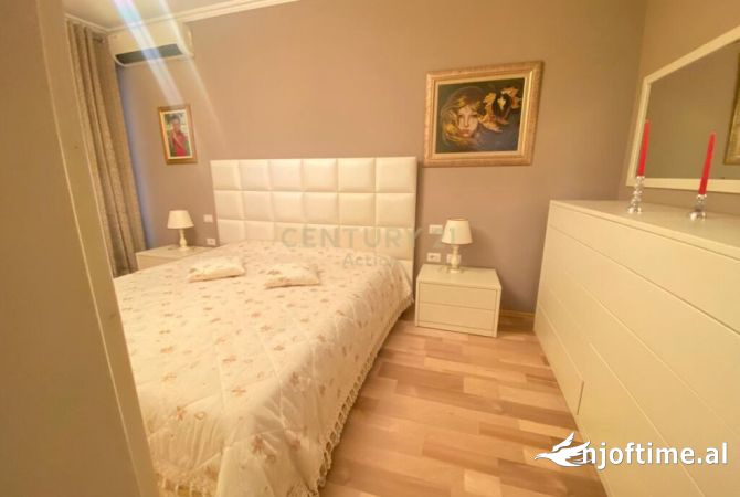 Shtepi me qera 2+1 ne Tirane - 800 Euro