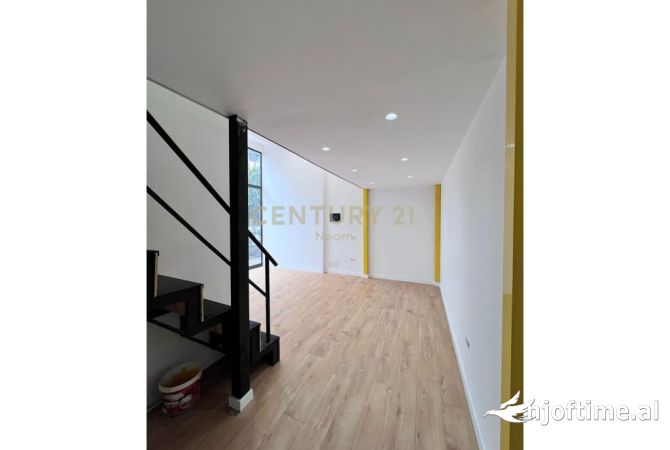 Jepet Dyqane Zyre me Qira ne Yzberisht