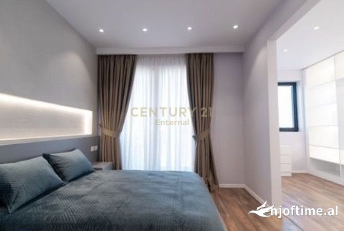 Shtepi ne shitje Duplex(shtepi me 2 kate) ne Tirane, 2+1, Mobilimi E mobiluar, Pagesa 340,000  Euro.