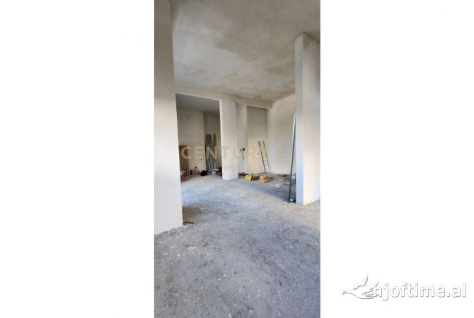 Ambient biznesi me qera 1+1 ne Tirane - 1,000 Euro