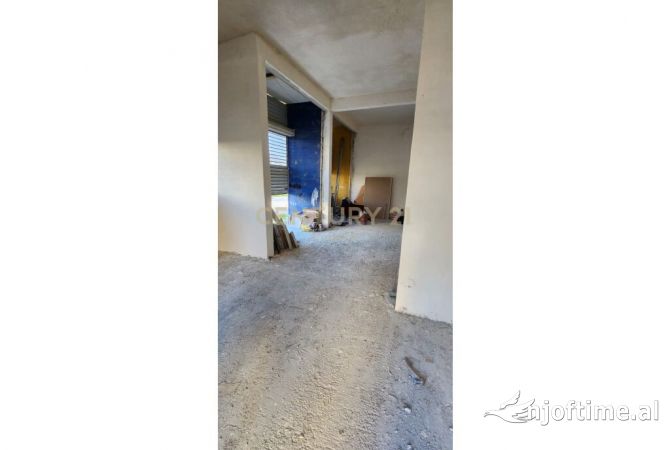 Ambient biznesi me qera 1+1 ne Tirane - 1,000 Euro