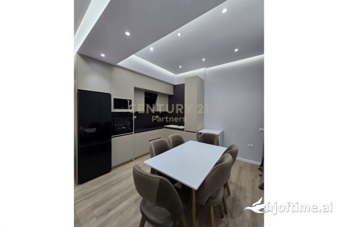 Shtepi ne shitje 2+1 ne Tirane - 275,000 Euro