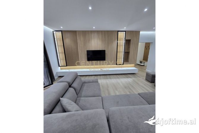 Casa in vendita 2+1 a Tirana - 275,000 Euro
