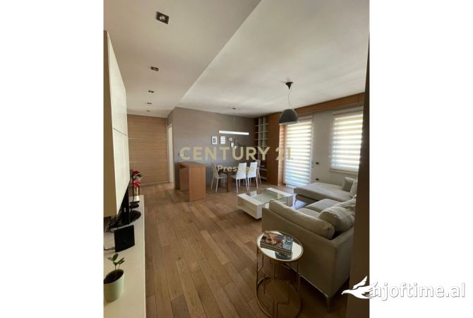 Shtepi me qera 4+1 ne Tirane - 3,000 Euro