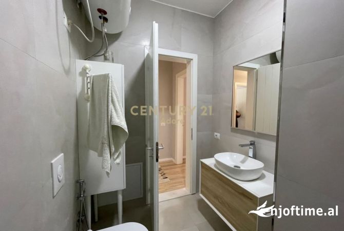 Shtepi me qera Apartament ne Tirane, 2+1, Mobilimi E mobiluar, Pagesa 750  Euro.