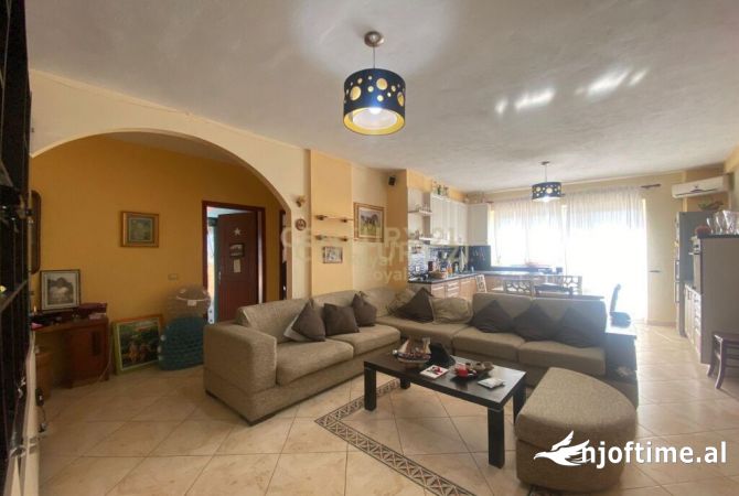 Shtepi ne shitje 2+1 ne Tirane - 162,000 Euro