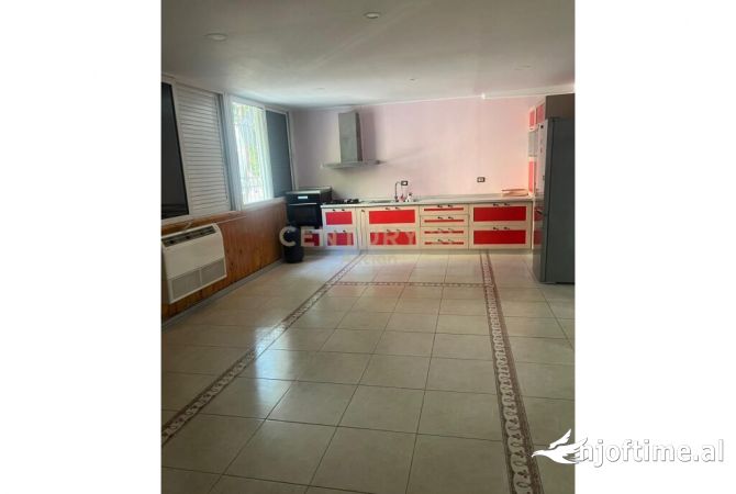 Shtepi ne shitje 2+1 ne Tirane - 250,000 Euro