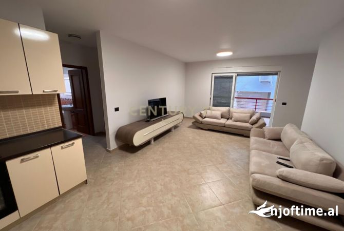 Shtepi ne shitje Apartament ne Tirane, 2+1, Mobilimi E mobiluar, Pagesa 245,000  Euro.