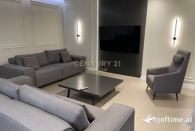 Shtepi me qera 3+1 ne Tirane - 1,600 Euro