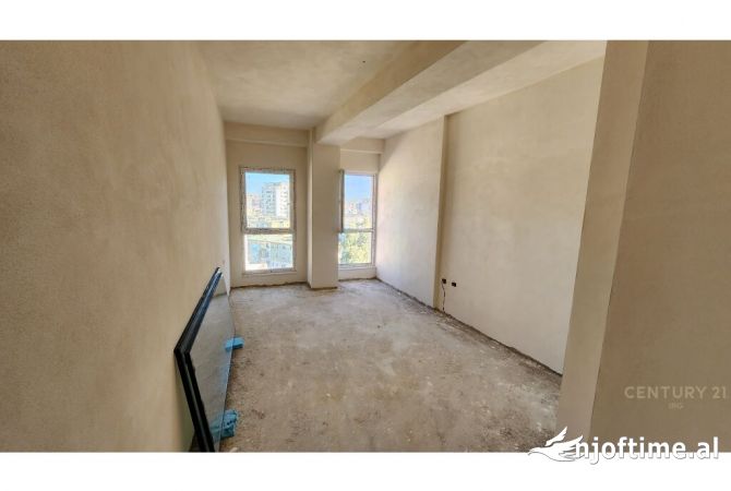 Shtepi ne shitje Apartament ne Tirane, 2+1, Mobilimi Bosh, pa mobiluar, Pagesa 154,800  Euro.