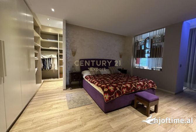 Shtepi ne shitje Apartament ne Tirane, 4+1, Mobilimi E mobiluar, Pagesa 440,000  Euro.