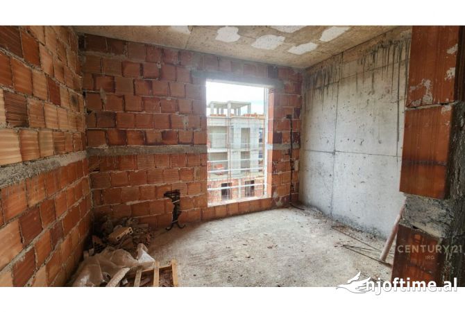 Shtepi ne shitje 1+1 ne Tirane - 97,000 Euro