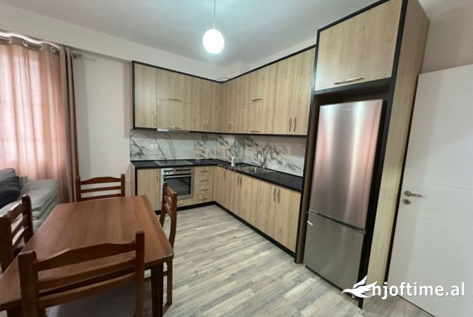 Shtepi me qera 2+1 ne Tirane - 500 Euro