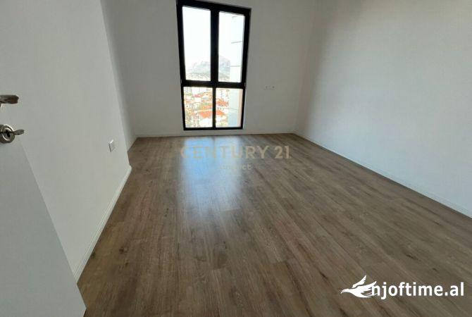 Shtepi me qera Apartament ne Tirane, 2+1, Mobilimi Bosh, pa mobiluar, Pagesa 500  Euro.
