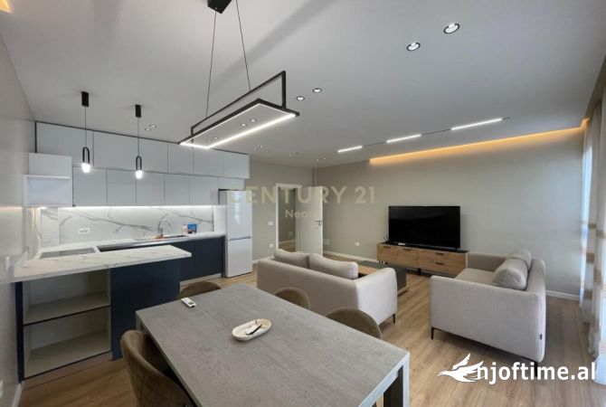 Shtepi me qera 2+1 ne Tirane - 900 Euro
