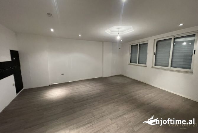 Shtepi ne shitje 2+1 ne Tirane - 75,000 Euro