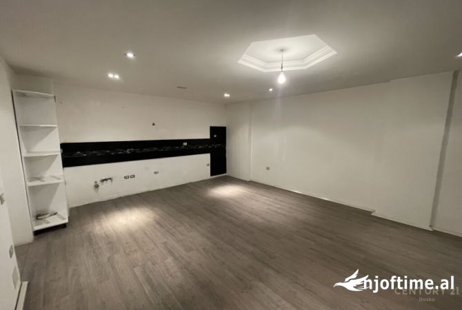 Shtepi ne shitje 2+1 ne Tirane - 75,000 Euro