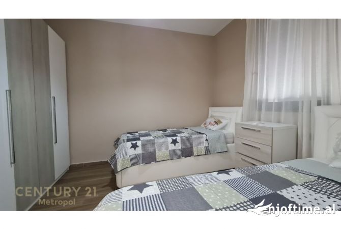 Shtepi me qera Apartament ne Tirane, 2+1, Mobilimi E mobiluar, Pagesa 1,700  Euro.