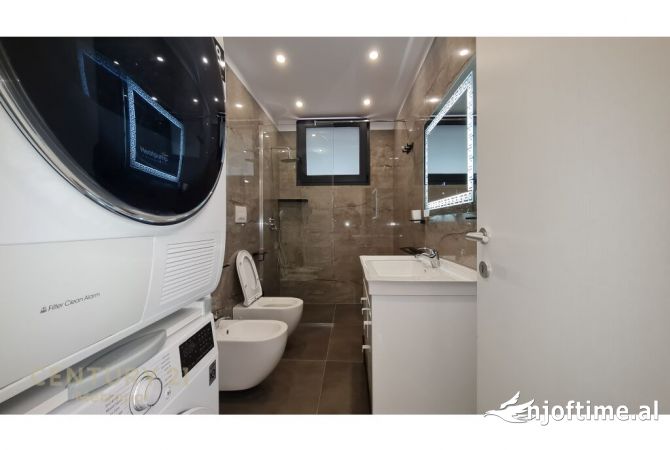 Shtepi me qera Apartament ne Tirane, 2+1, Mobilimi E mobiluar, Pagesa 1,700  Euro.