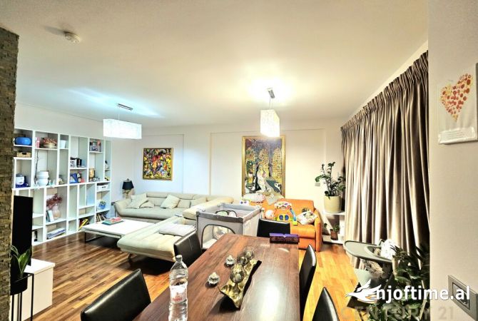 Casa in vendita 3+1 a Tirana - 604,000 Euro