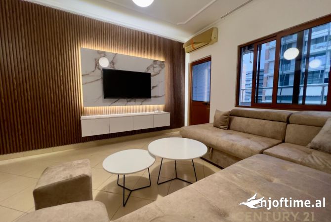 Shtepi me qera 2+1 ne Tirane - 700 Euro
