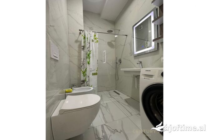 Shtepi ne shitje Apartament ne Tirane, 1+1, Mobilimi E mobiluar, Pagesa 99,000  Euro.