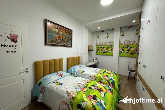 Shtepi me qera Apartament ne Tirane, 2+1, Mobilimi E mobiluar, Pagesa 650  Euro.