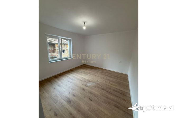 Shtepi ne shitje 2+1 ne Tirane - 185,000 Euro