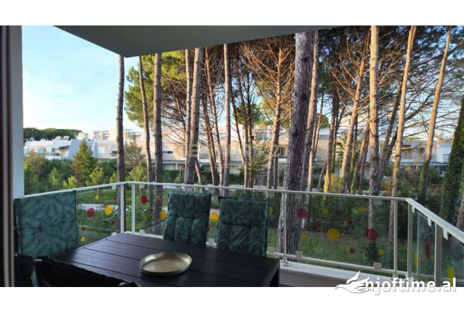 Shtepi ne shitje Apartament ne Durres, 2+1, Mobilimi E mobiluar, Pagesa 229,500  Euro.