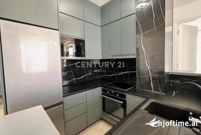 Shtepi me qera Apartament ne Tirane, 2+1, Mobilimi E mobiluar, Pagesa 1,350  Euro.