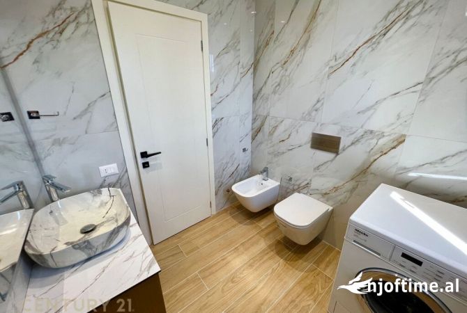 Shtepi me qera Apartament ne Tirane, 2+1, Mobilimi E mobiluar, Pagesa 1,100  Euro.