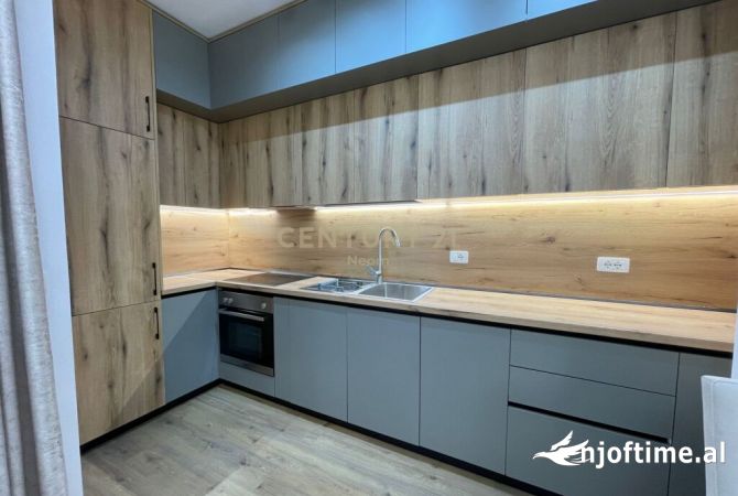 Shtepi me qera Apartament ne Tirane, 1+1, Mobilimi E mobiluar, Pagesa 800  Euro.