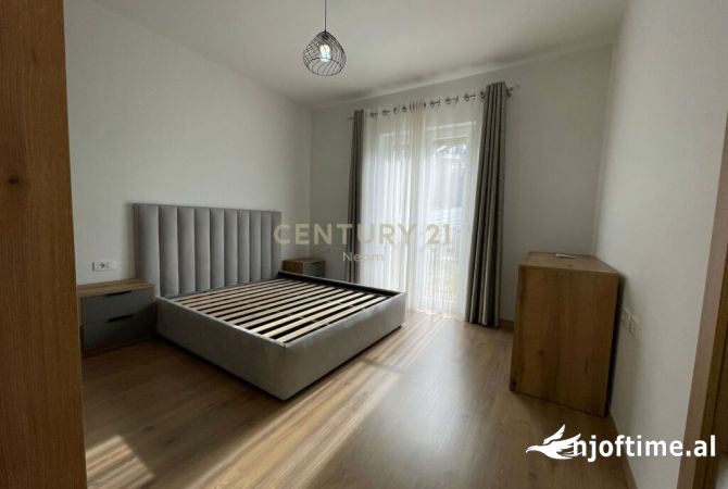 Shtepi me qera Apartament ne Tirane, 1+1, Mobilimi E mobiluar, Pagesa 800  Euro.