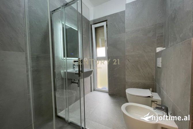 Shtepi me qera Apartament ne Tirane, 1+1, Mobilimi E mobiluar, Pagesa 800  Euro.