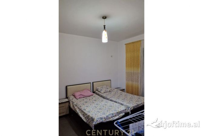 Shtepi ne shitje Apartament ne Tirane, 1+1, Mobilimi E mobiluar, Pagesa 98,000  Euro.