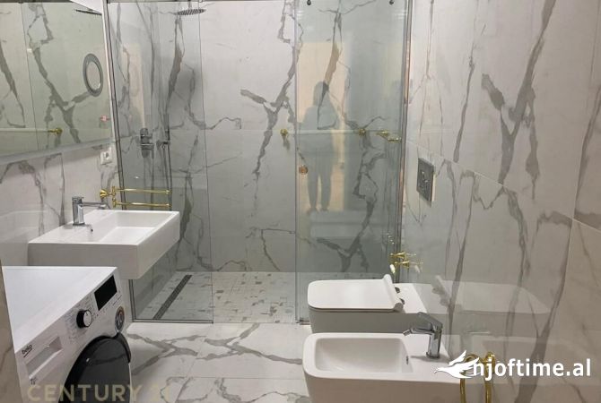 Shtepi me qera Apartament ne Tirane, 1+1, Mobilimi E mobiluar, Pagesa 1,000  Euro.