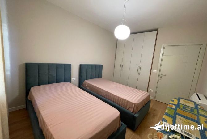 Shtepi me qera Apartament ne Tirane, 2+1, Mobilimi E mobiluar, Pagesa 650  Euro.