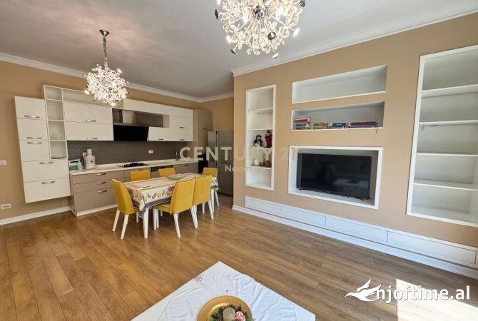 Shtepi me qera Apartament ne Tirane, 2+1, Mobilimi E mobiluar, Pagesa 850  Euro.