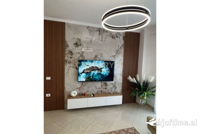 Shtepi ne shitje 2+1 ne Tirane - 143,000 Euro