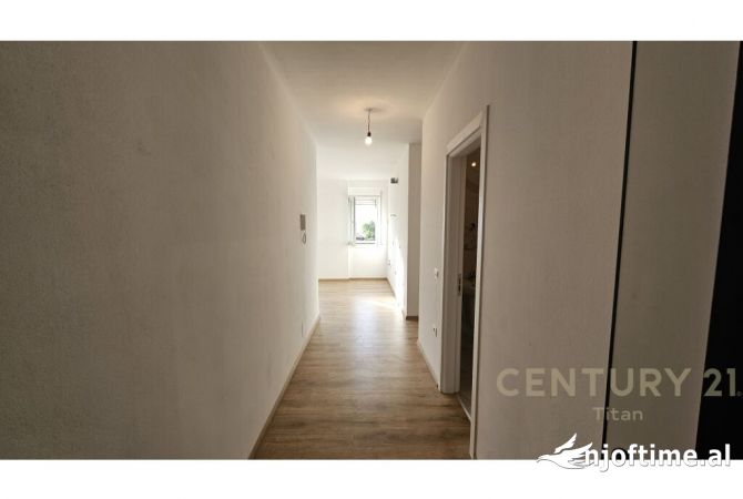 Shtepi ne shitje 2+1 ne Tirane - 180,000 Euro
