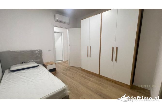 Shtepi ne shitje Apartament ne Tirane, 2+1, Mobilimi E mobiluar, Pagesa 220,000  Euro.