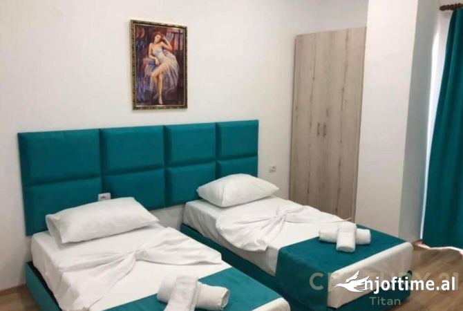 Shtepi me qera 1+1 ne Sarande - 2,750 Euro
