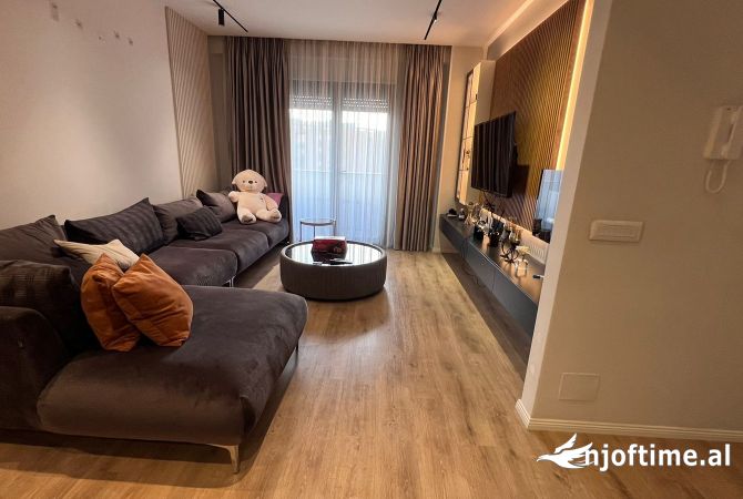 Shtepi ne shitje 2+1 ne Tirane - 212,000 Euro