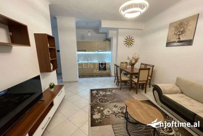 Shtepi me qera 2+1 ne Tirane - 500 Euro