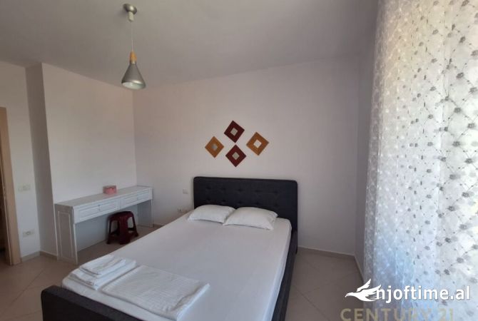Shtepi ne shitje Apartament ne Tirane, 1+1, Mobilimi E mobiluar, Pagesa 97,000  Euro.