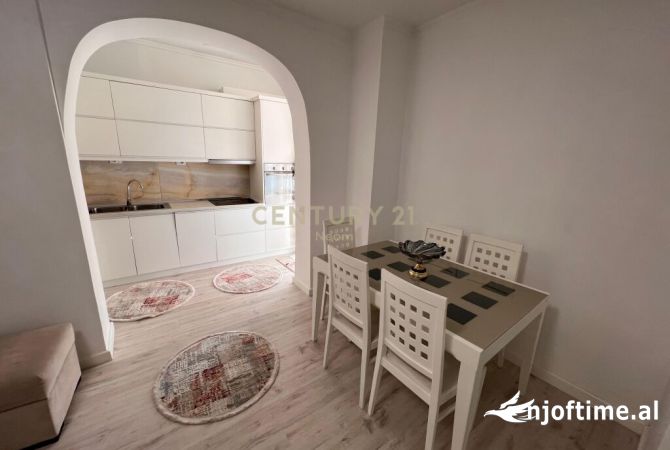 Shtepi me qera Apartament ne Tirane, 1+1, Mobilimi E mobiluar, Pagesa 500  Euro.