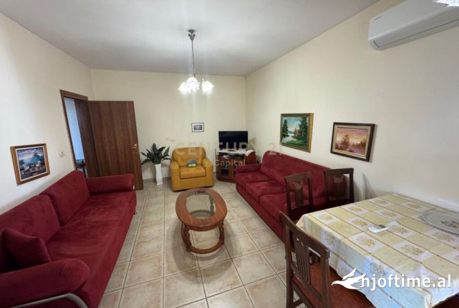 Shtepi me qera Apartament ne Tirane, 1+1, Mobilimi E mobiluar, Pagesa 600  Euro.