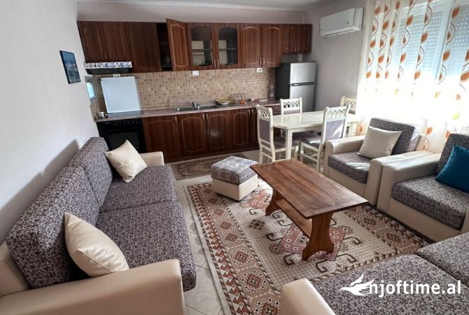 Shtepi me qera 2+1 ne Tirane - 500 Euro